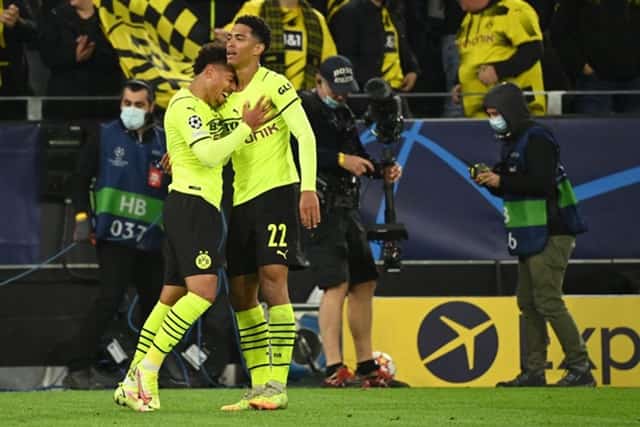 Dortmund có chiến thắng nhẹ nhàng trên sân nhà