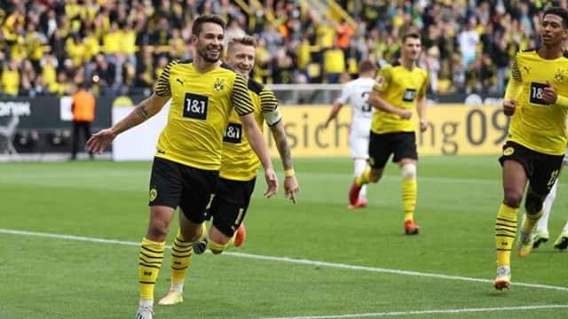 Dortmund thắng vừa đủ trong ngày Haaland vắng mặt