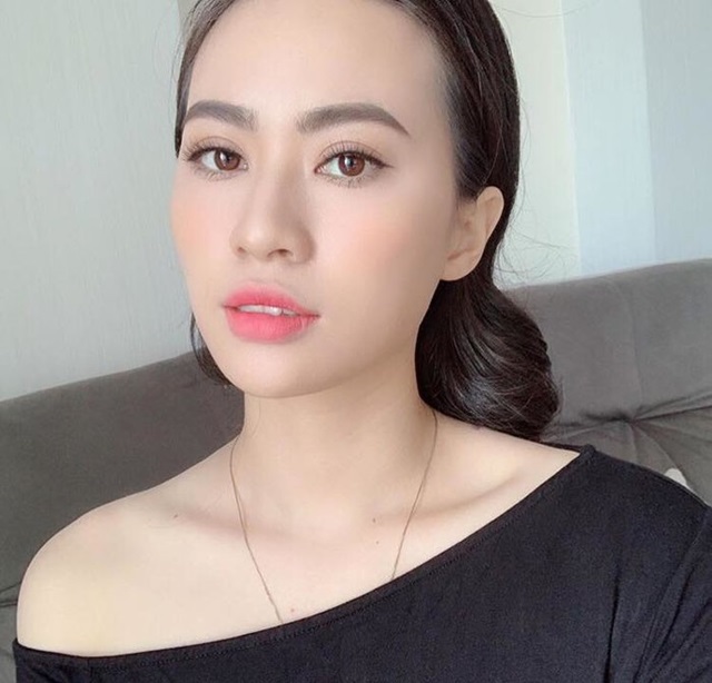 Bạn gái tin đồn của Quang Hải - Hot girl Thảo Mi