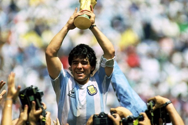 Maradona là cầu thủ có nhiều danh hiệu và thành tích