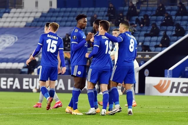 Leicester đi tiếp tại Europa League với ngôi đầu bảng G