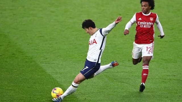 Son Heung Min lập siêu phẩm, giúp Tottenham mở tỷ số sớm ở trận derby Bắc London