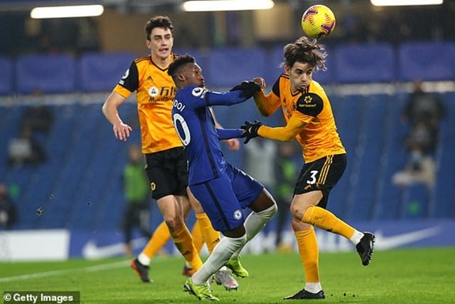 Chelsea gặp khó trước lối chơi tử thủ của Wolves