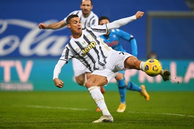 Ronaldo ghi bàn mở tỷ số trận đấu
