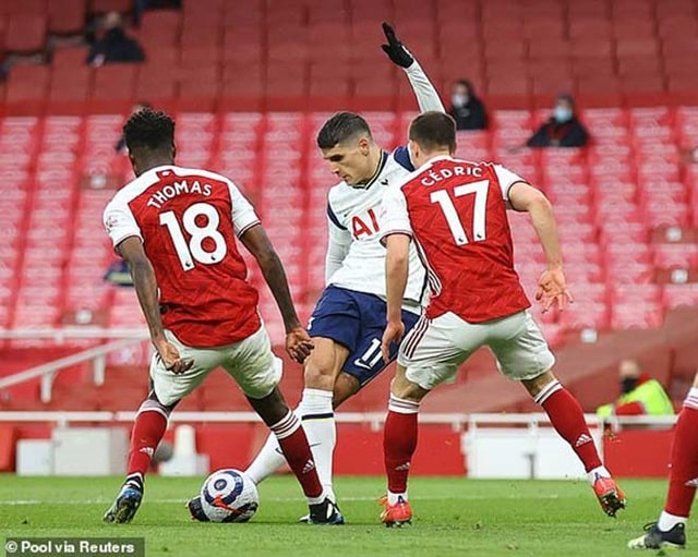 Lamela mở điểm cho Tottenham trong trận derby Bắc London với Arsenal nhờ cú rabona tuyệt đỉnh