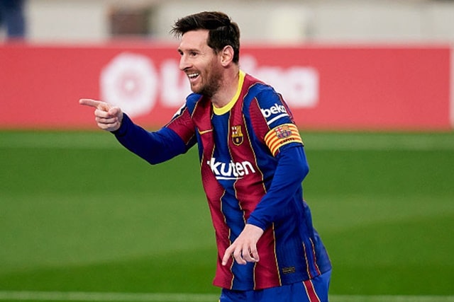 Messi ghi bàn bằng đầu để đưa Barca dẫn trước Celta Vigo