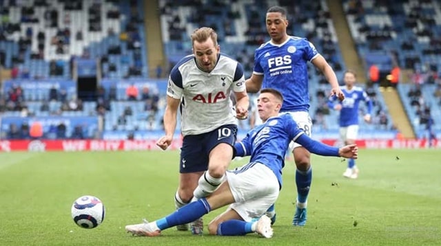  Trận đấu giữa Leicester (áo xanh) và Tottenham diễn ra hấp dẫn
