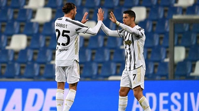 Lối đá khá tệ nhưng Juventus lại ghi 2 bàn trong hiệp 1 nhờ Rabiot & Ronaldo
