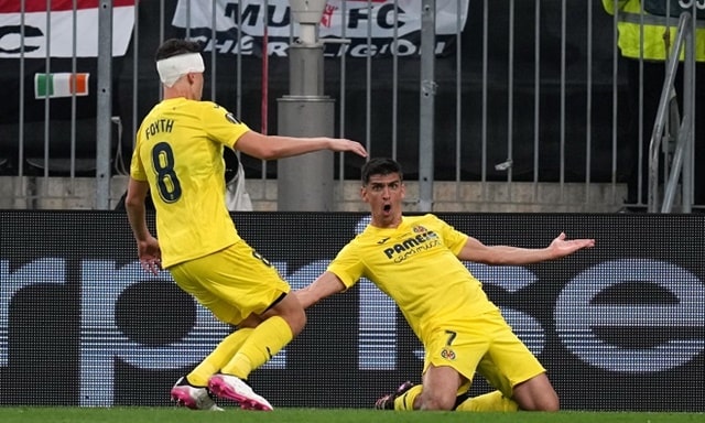 Moreno mở tỷ số cho Villarreal trong hiệp 1
