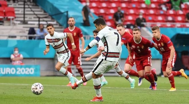 Ronaldo tỏa sáng, giúp Bồ Đào Nha giành chiến thắng