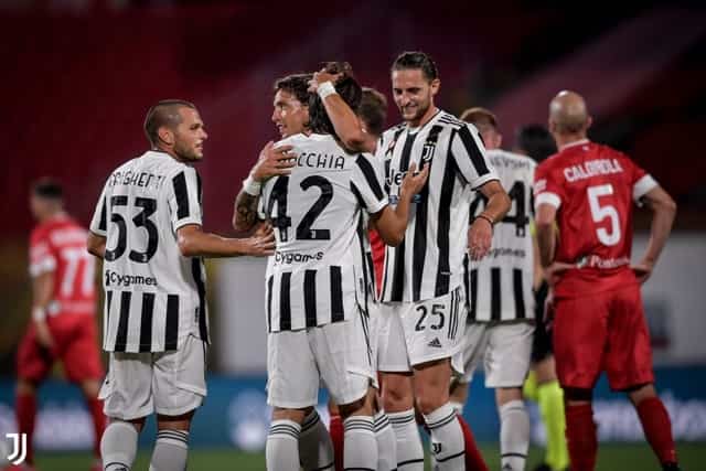 Juventus có chiến thắng nhẹ nhàng 2-1